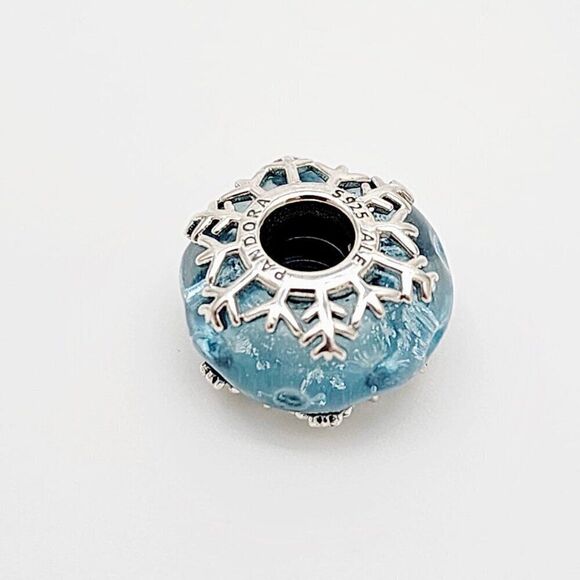 Pandora Winter Snowflake Murano Charm - Picture 4 of 5